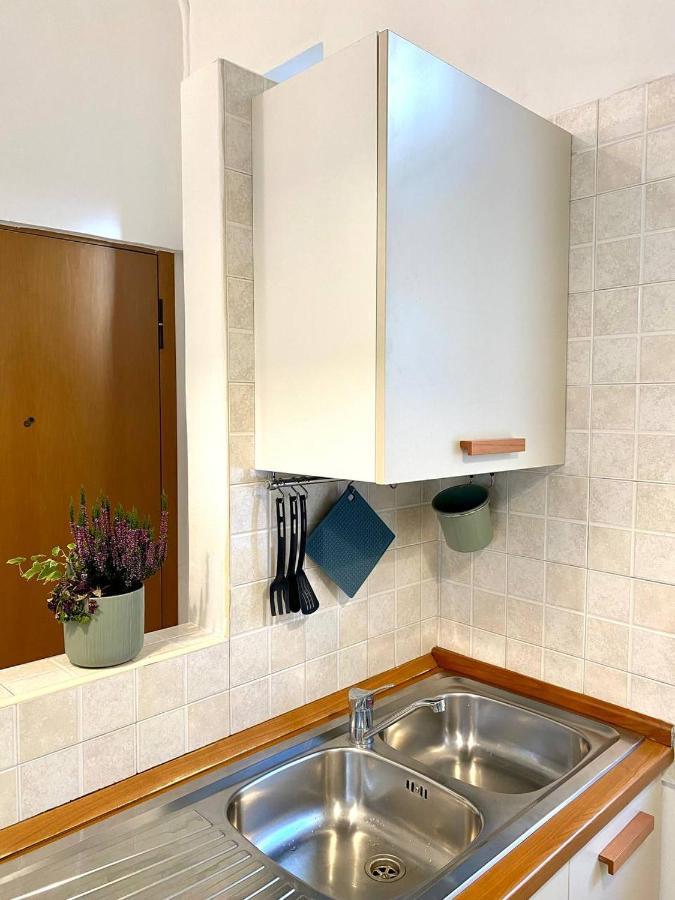 Ringhiera House Tertulliano - Free Street Parking Nearby Apartment Milano Exterior foto